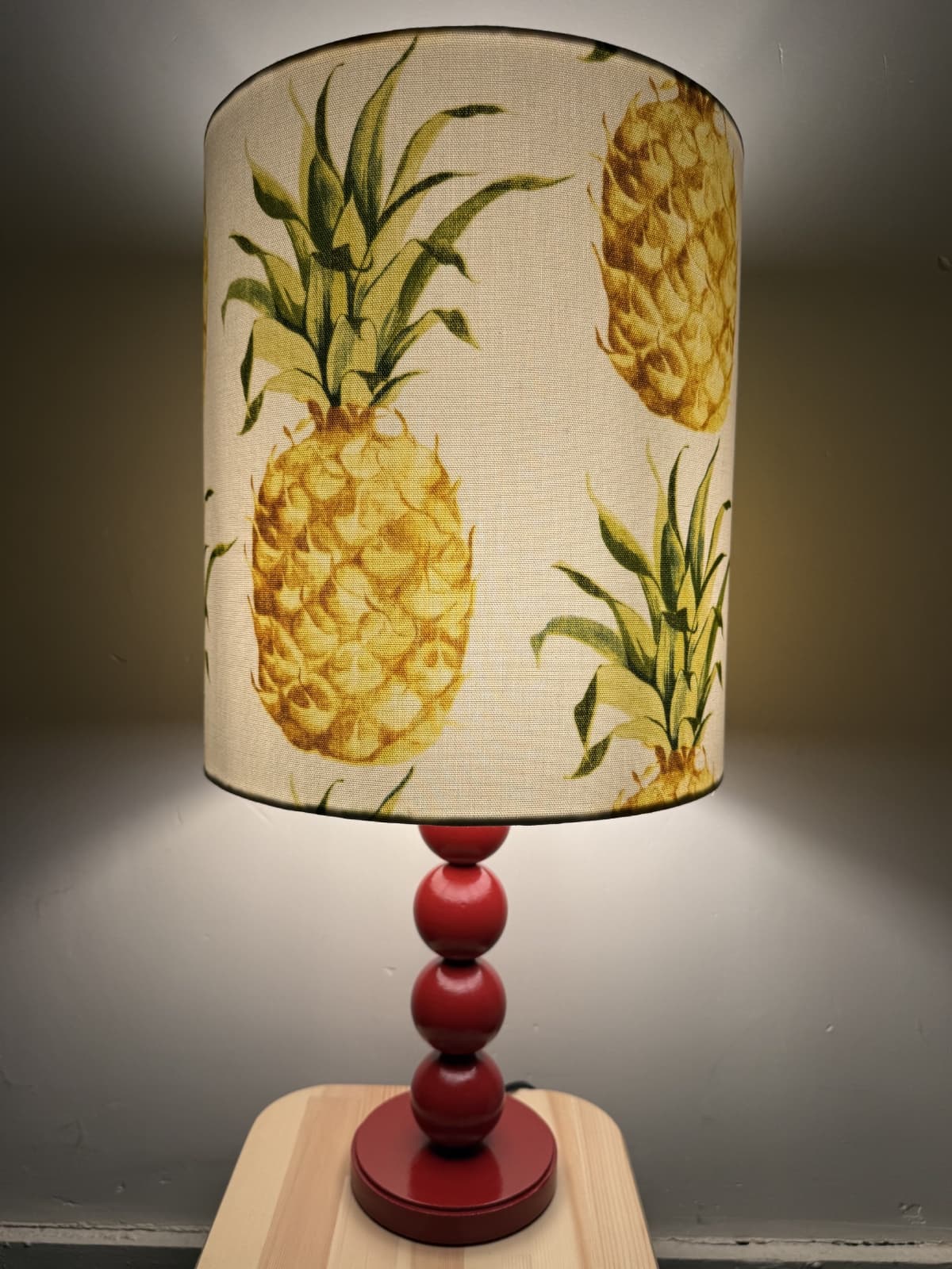 pineappleaon